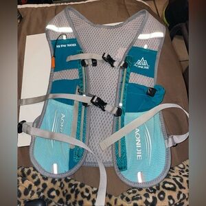 Aonijie Hydration Vest Pack Backpack 5L Marathoner Running Race Hydration